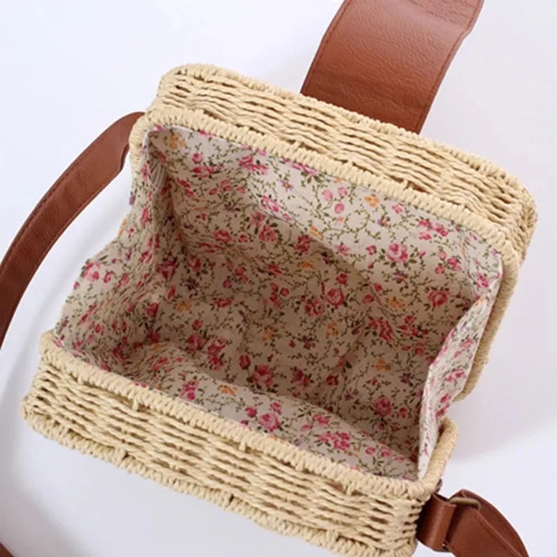 Leilani Crossbody Strawbag