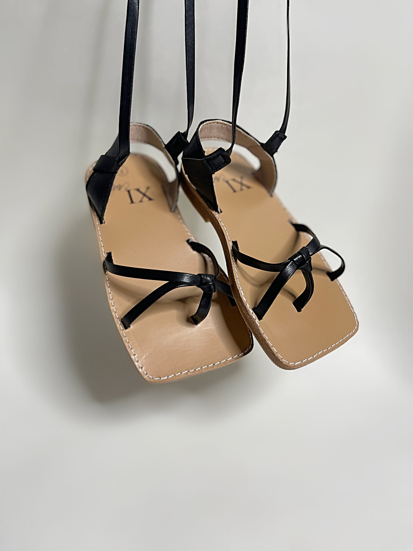 XIcollection Square Sandals