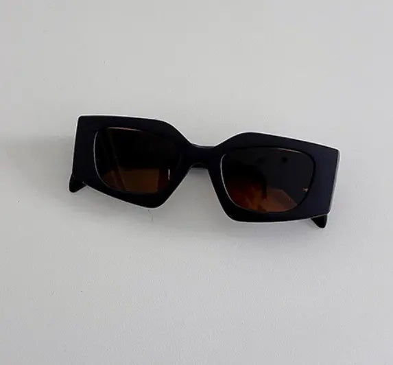 Ari Retro Shades