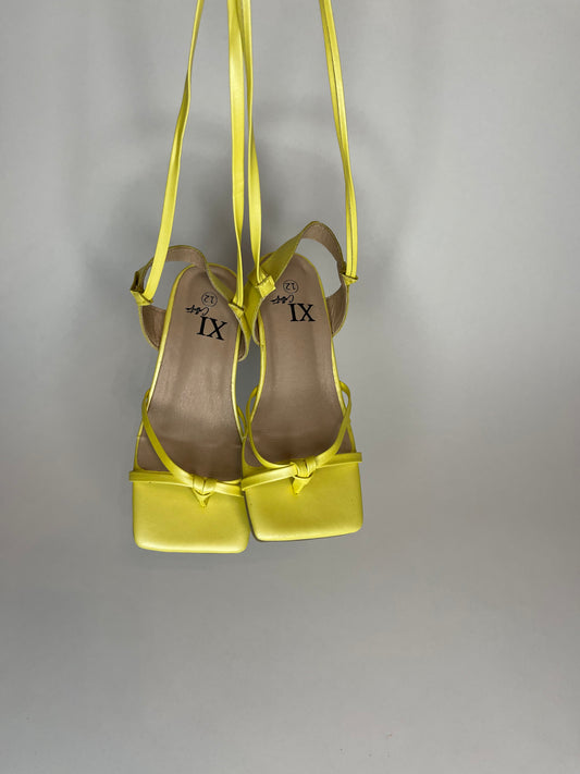 黃色 XIcollection 灰姑娘高跟鞋